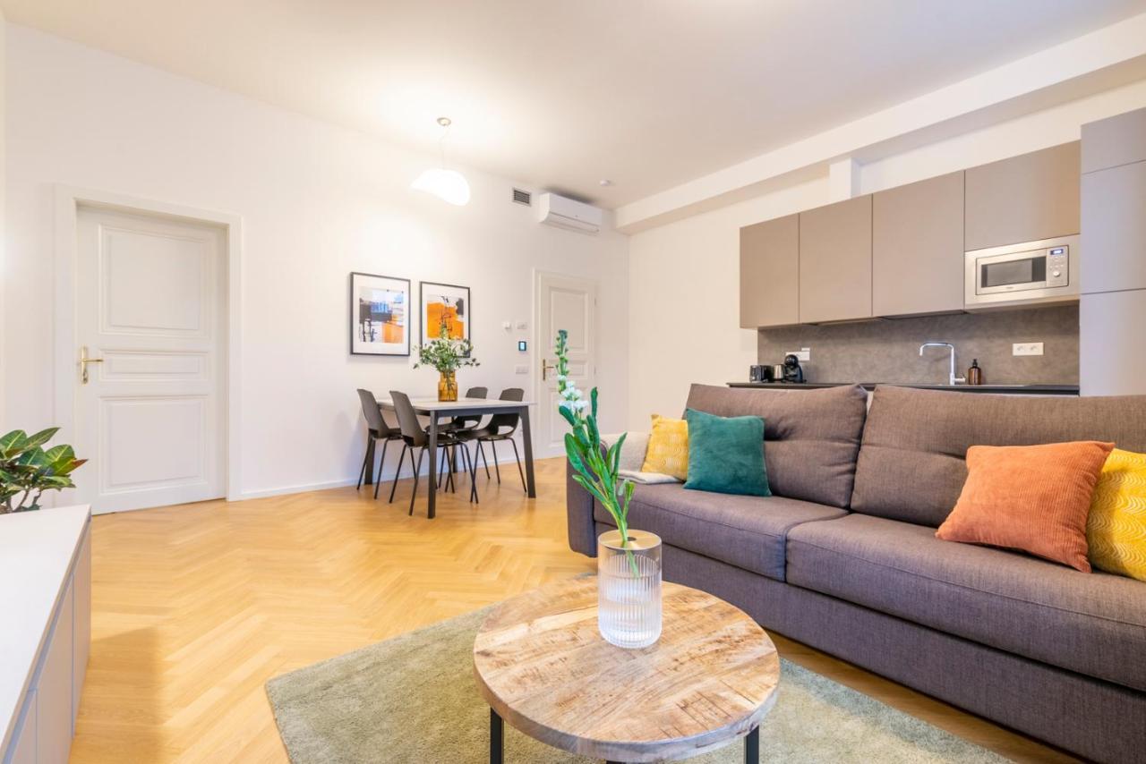 Petrin Tower Residence Прага Екстериор снимка